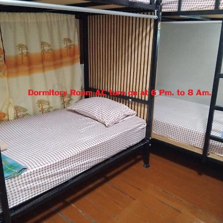 Sleepwith Me Hostel Bangkok Exterior photo
